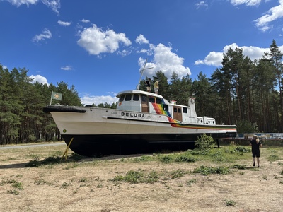 Das Greenpeace-Schiff Beluga.